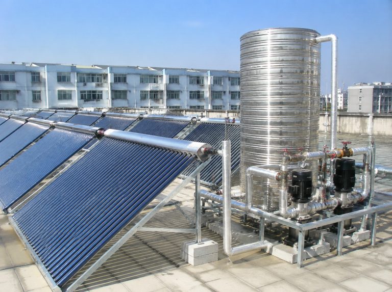 铅山县商用大容量真空管太阳能热水系统
